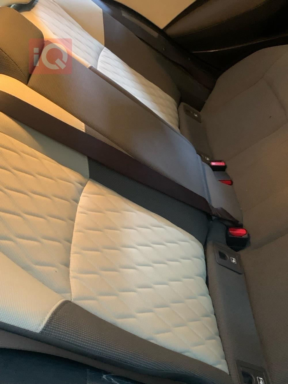 تۆیۆتا کۆرۆلا